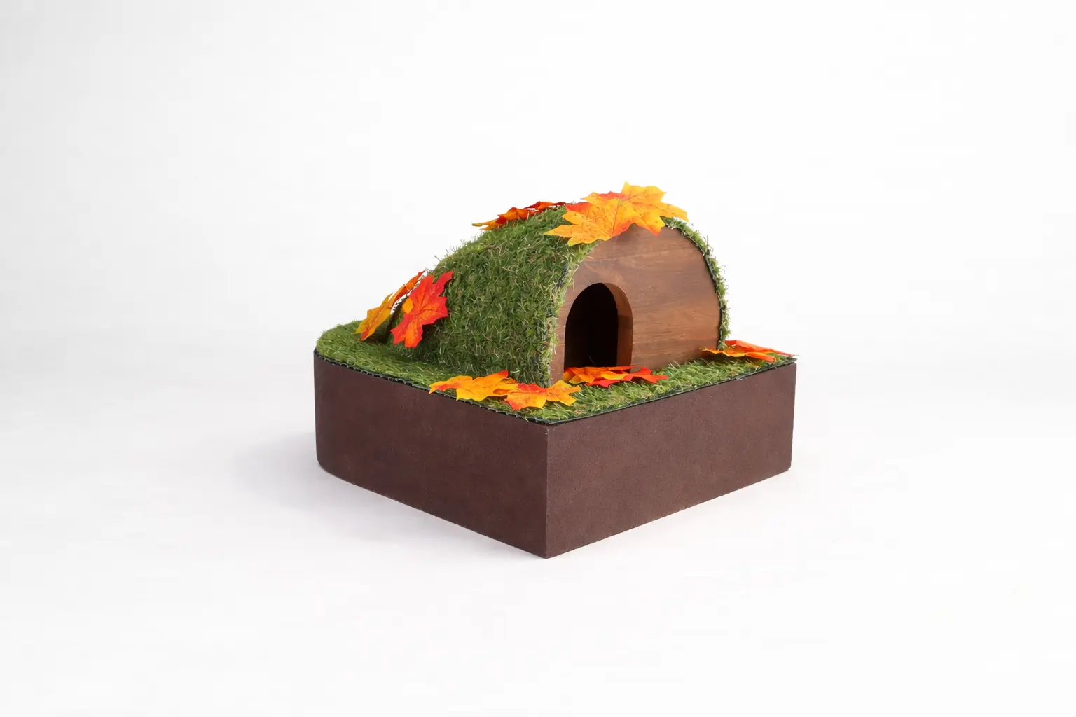 Überwinterungshabitat für Igel im Garten – nachhaltiges Produktdesign zur Unterstützung des Winterschlafs bei veränderten Klimabedingungen.