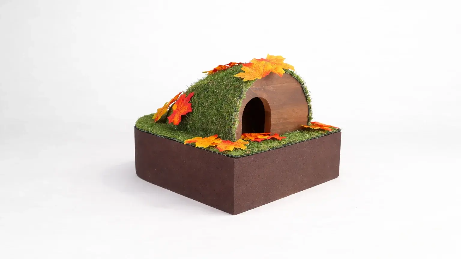 Überwinterungshabitat für Igel im Garten – nachhaltiges Produktdesign zur Unterstützung des Winterschlafs bei veränderten Klimabedingungen.